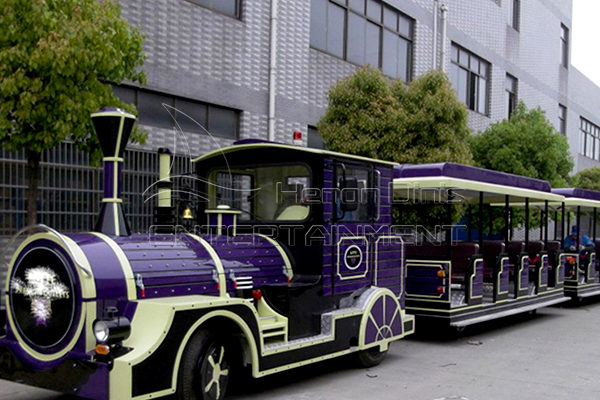 Customized Services Dinis Provides for 24-Seat Vintage Train